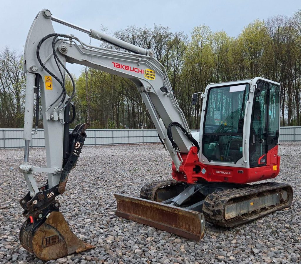 2022 Takeuchi TB260